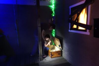 Dead End Escape Room - The 90-minute flow: 15 minutes to prep, 60 to race, 15 to debrief