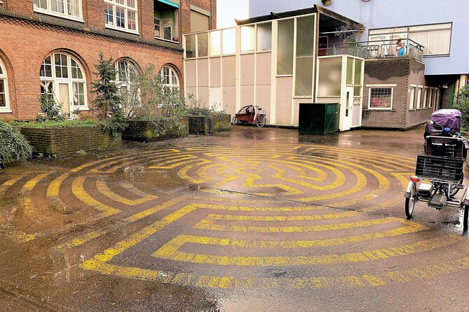 Discover The Hague's scenic courtyards in an Outside Escape game! - Price and value: what $30.04 per group really buys