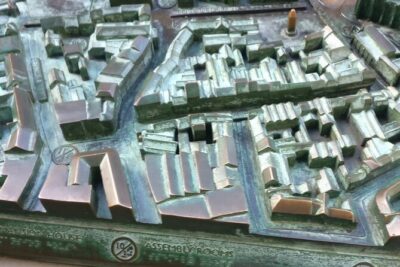 Immersive Treasure Hunt Adventure in York - Outdoor Escape Room - Start at Minster Yard: how the phone instructions actually work