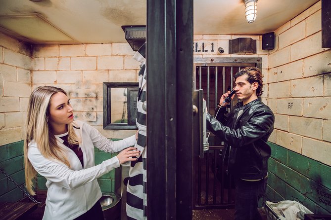 The Escape Game San Francisco: Epic 60-Minute Adventures Downtown - Shared sessions: great for meeting people, tricky if you want your own team