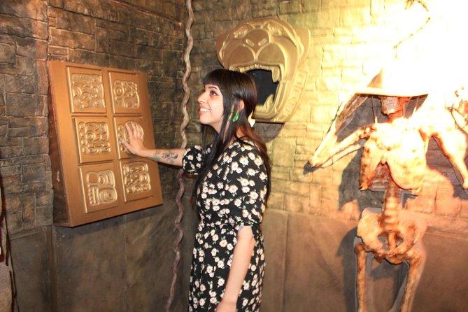 The Lost Tomb: Hidden Temple Theme Escape Room at Extreme Escape San Antonio - Traps, creatures, and the tension layer you feel as you play