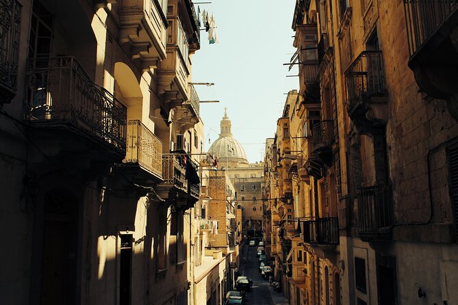 Valletta's Hidden Minds: Self-Guided Psychological Puzzle Walk - Starting at City Gate: First clue, fastest wayfinding
