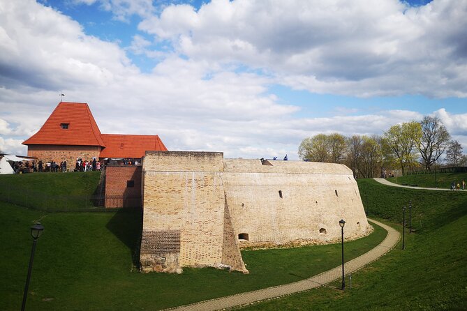 Vilnius Outdoor Escape Game: Explore the City - Who this outdoor game is best for